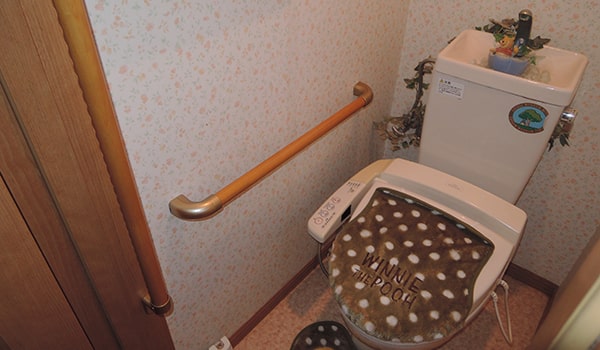 手すりの取り付け：横